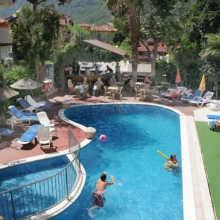 Siesta Hotel İçmeler