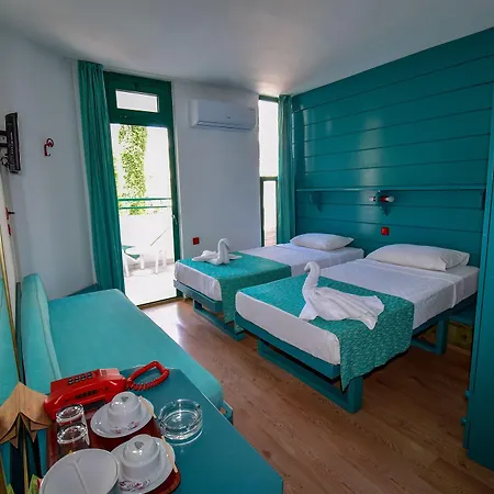 Siesta Otel 2*