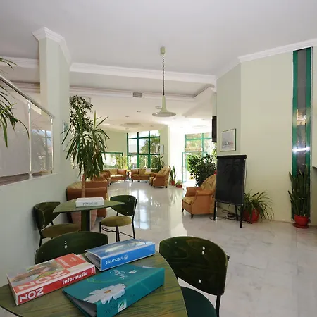 Siesta Otel 2*