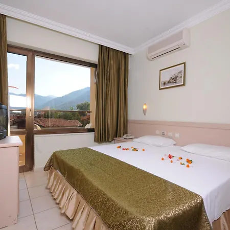 Siesta Hotel İçmeler